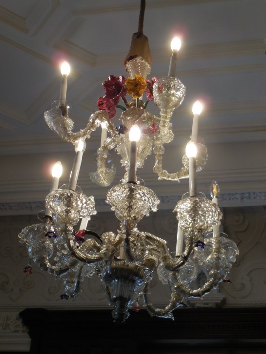 HradekuNint14chandelier