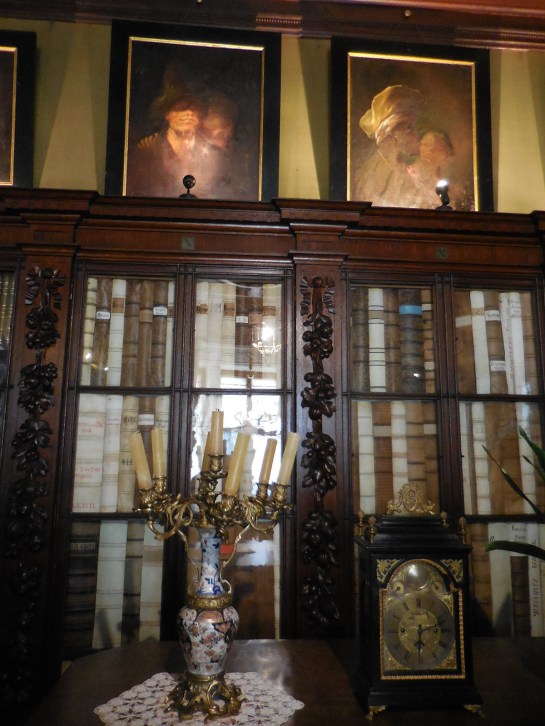 HradekuNint75library