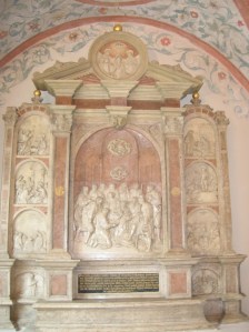 One of the side altars in the cathedral