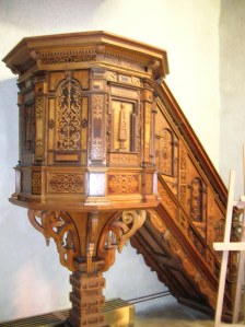 The pulpit with intarsia in the Holy Trinity Church