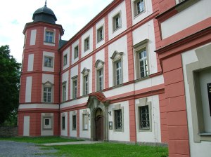 The chateau in Zámrsk