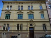 PilsenLoosBendova1