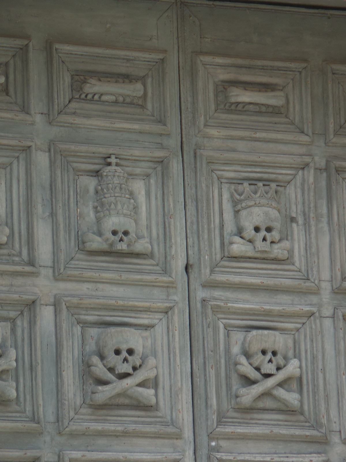 PUGLIAAltamuraChurchPurg1