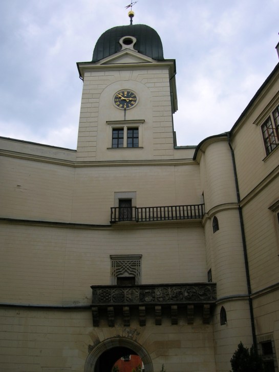 Hruby Rohozec Tower 2