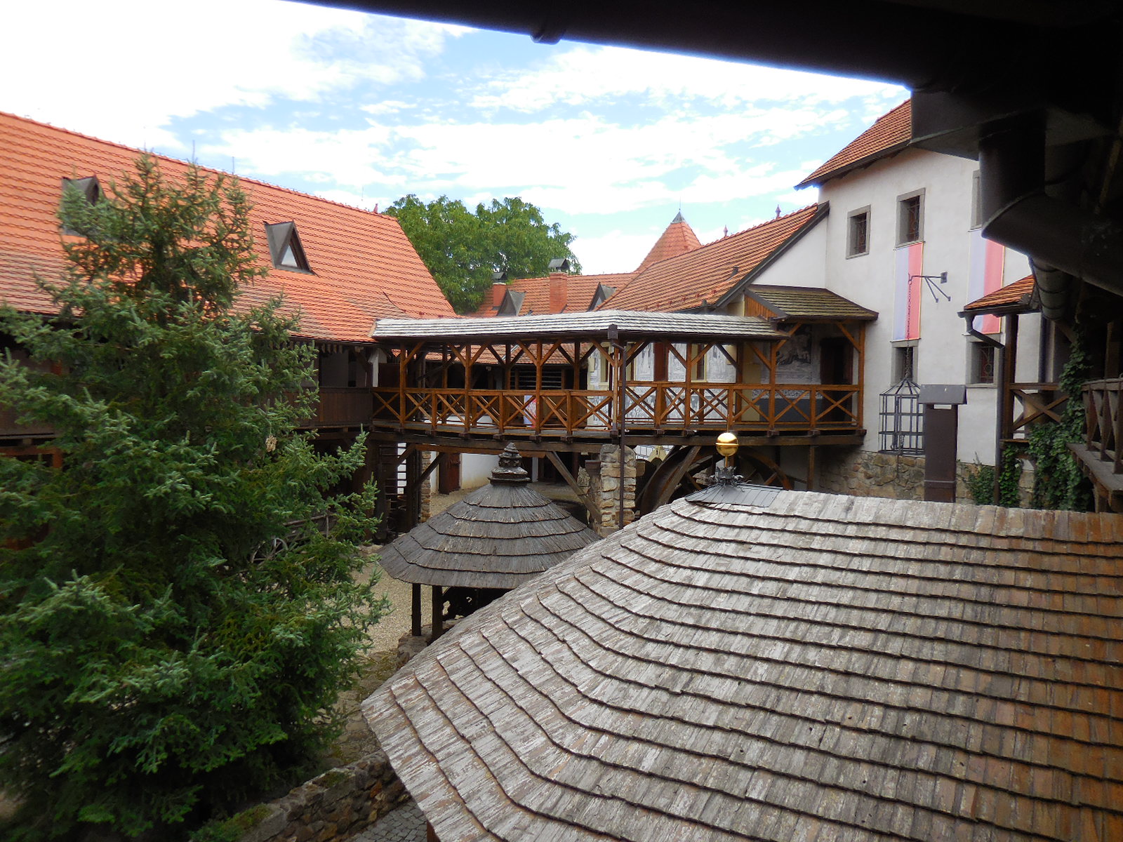 CervenyUjezdbridge30