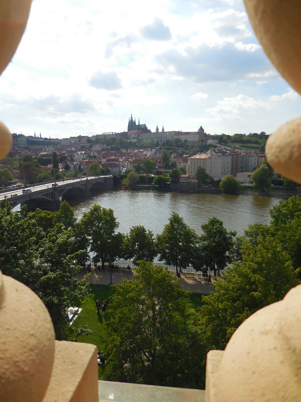 Rudolfinumviewfromroof1