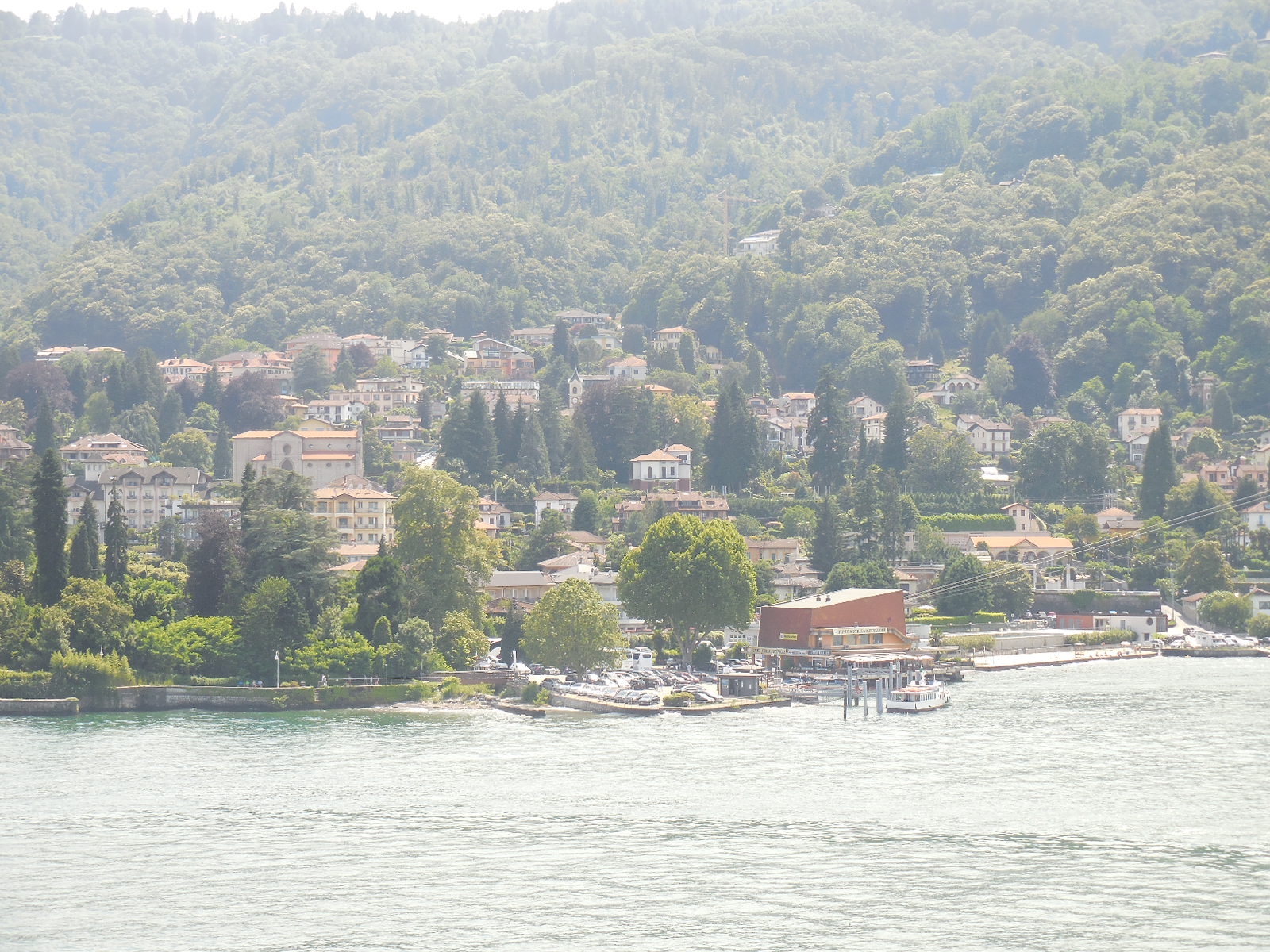 IsolaBellaviewfromgarden1