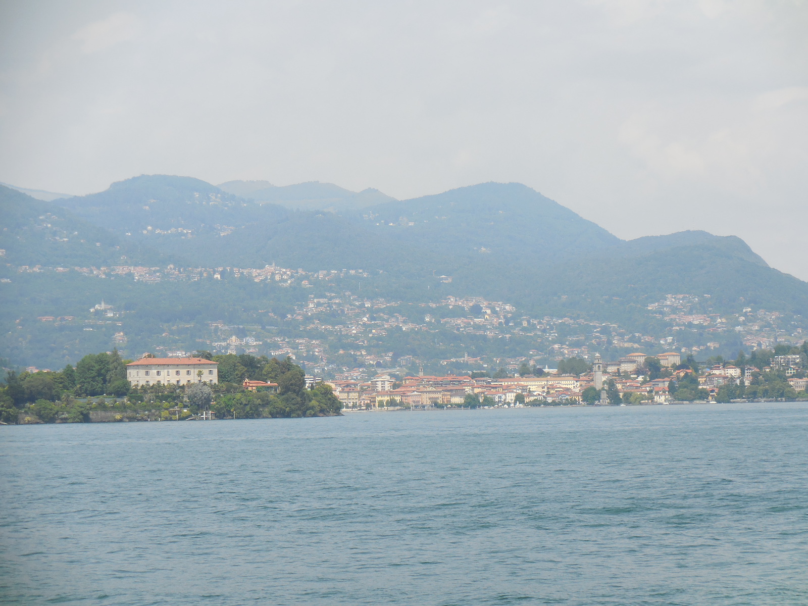 IsolaBellaviewfrompalace2